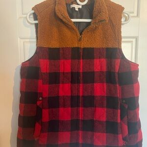 Sherpa Lined Plaid Vest Size Large EUC